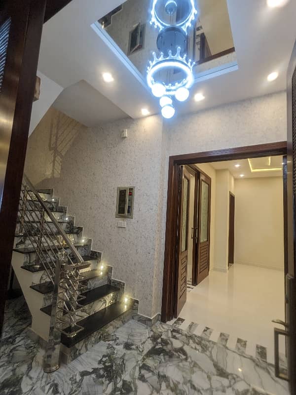 11 Marla brand new luxery ultra Modern stylish style double storey house available for sale in bahriatown lahore by fast property services with orignal pics its owner built 31