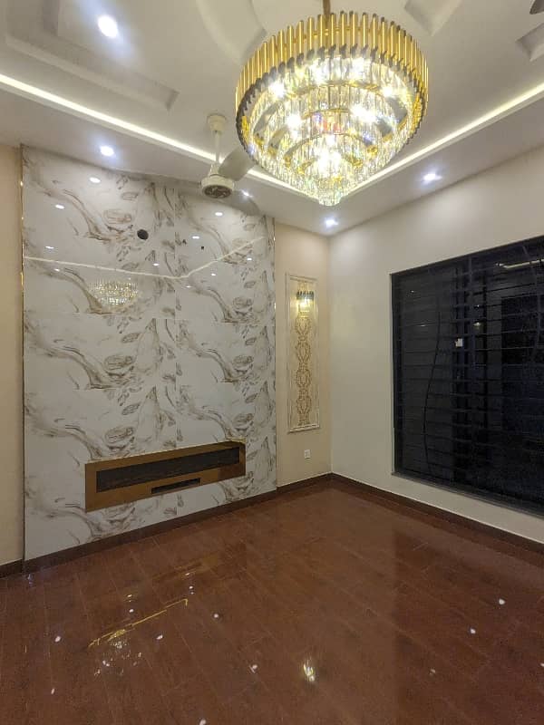 11 Marla brand new luxery ultra Modern stylish style double storey house available for sale in bahriatown lahore by fast property services with orignal pics its owner built 40