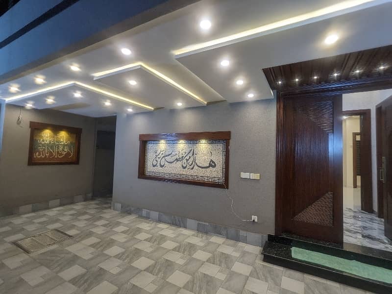 11 Marla brand new luxery ultra Modern stylish style double storey house available for sale in bahriatown lahore by fast property services with orignal pics its owner built 41