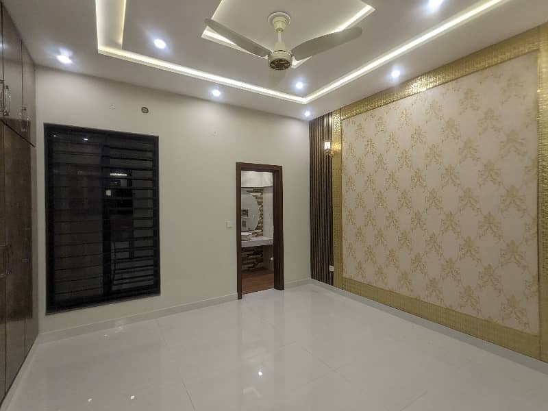 11 Marla brand new luxery ultra Modern stylish style double storey house available for sale in bahriatown lahore by fast property services with orignal pics its owner built 45