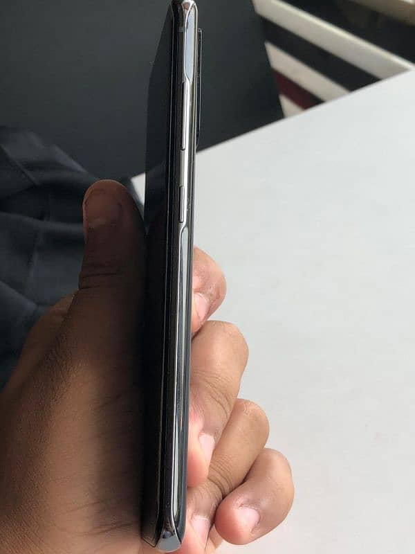 snmsung s20 5g back glass crack non pta or koi fault ni 4