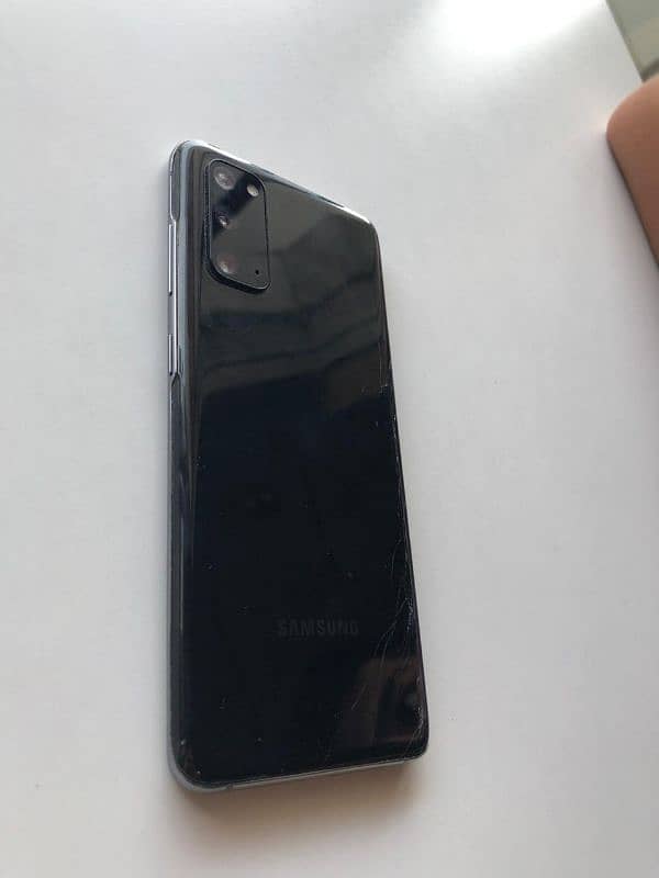 snmsung s20 5g back glass crack non pta or koi fault ni 7