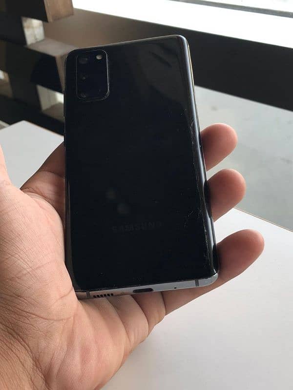 snmsung s20 5g back glass crack non pta or koi fault ni 8