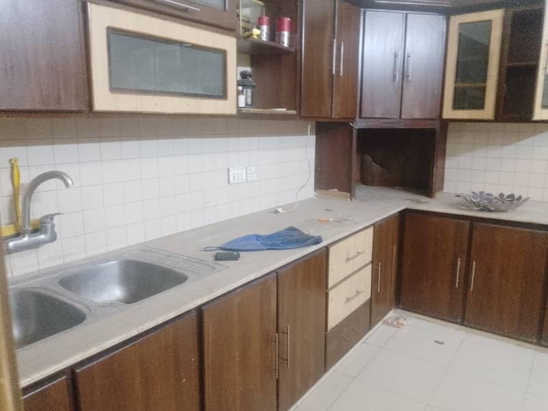 1 kanal beautiful house for rent 13