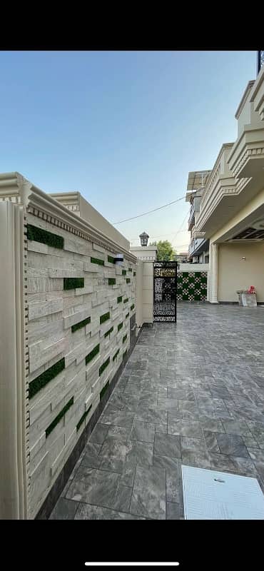 10 Marla Brand New Luxury Stylish Spanish Style House Double Storey First Entry Available For Sale In Valencia Town Lahore 7