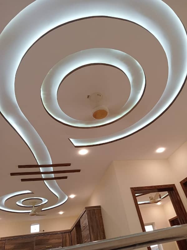 10 Marla Brand New Luxery Modern Stylish Leatest Tripple Storey Vip House Available For Sale In Wapdatown Lahore By Fast Property Services With Original Pics Of This House 15