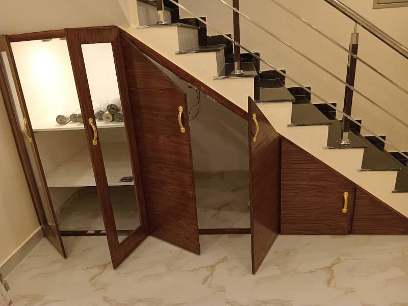 10 Marla Brand New Luxery Modern Stylish Leatest Tripple Storey Vip House Available For Sale In Wapdatown Lahore By Fast Property Services With Original Pics Of This House 36