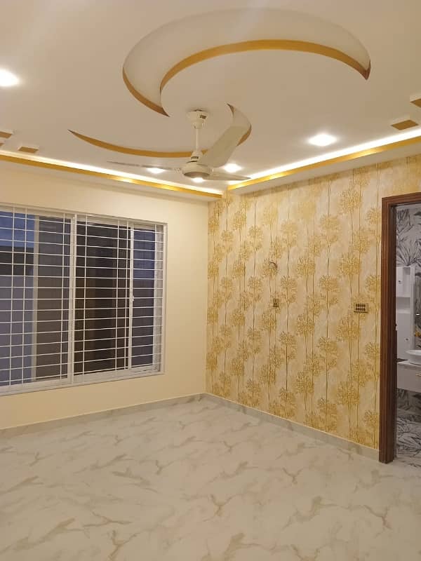 10 Marla Brand New Luxery Modern Stylish Leatest Tripple Storey Vip House Available For Sale In Wapdatown Lahore By Fast Property Services With Original Pics Of This House 43