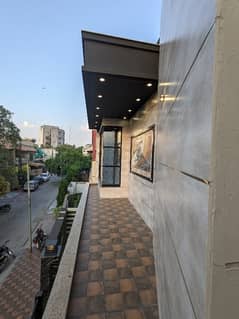 10 MARLA BRAND NEW VIP Luxury Modern Stylish Latest Accommodation Double Storey House Available For Sale In Faisal Town, Lahore With Original Pics Owner Built House.