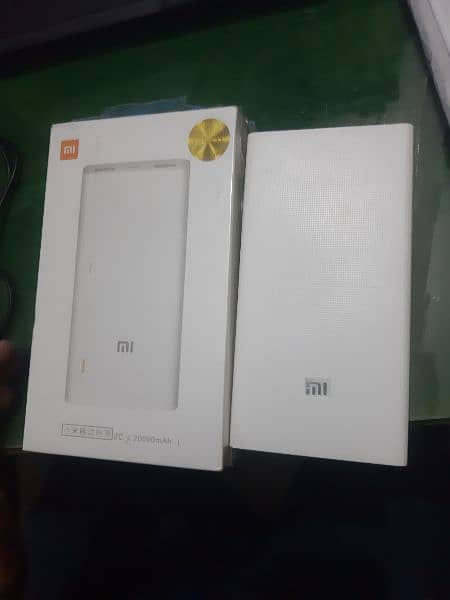 Xiaomi 20000mah Power bank 1