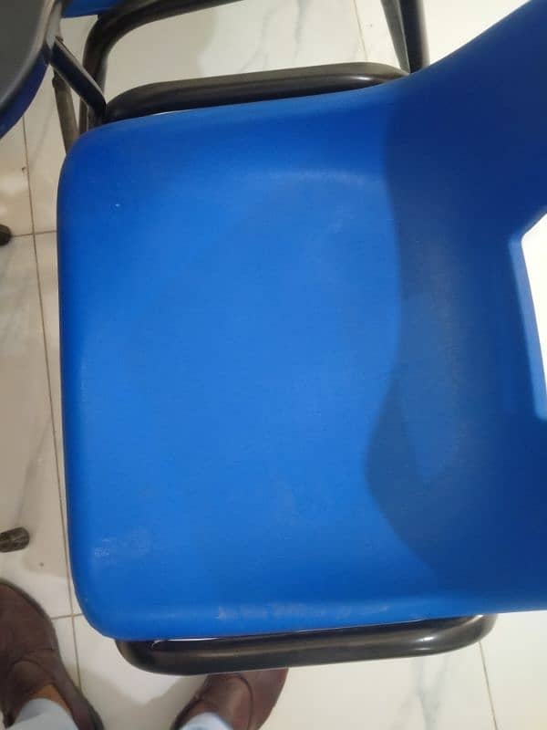 stidy chairs brand new 4