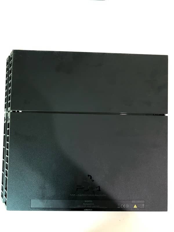 PS4 - Ultimate Player Edition 1TB - Used 3