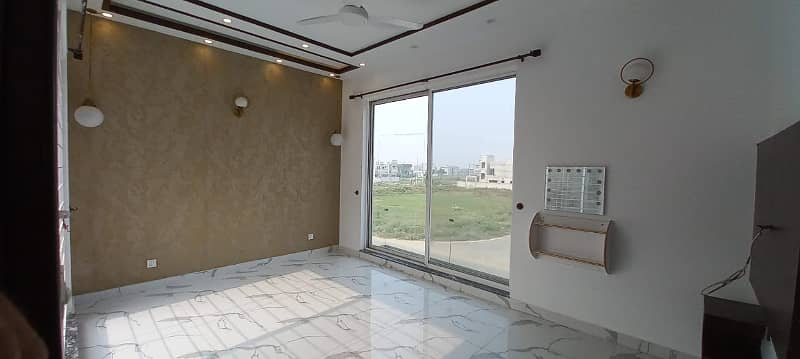 10 Marla Beautifully Designed Modern House for rent in DHA Phase 7 3