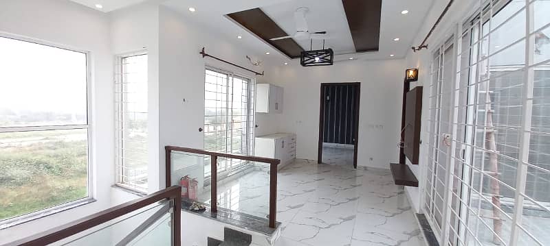 10 Marla Beautifully Designed Modern House for rent in DHA Phase 7 5