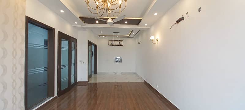 10 Marla Beautifully Designed Modern House for rent in DHA Phase 7 15