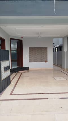 8 MARLA BEAUTIFUL HOUSE AVAILABLE FOR RENT IN DHA RAHBER 11 SECTOR 1