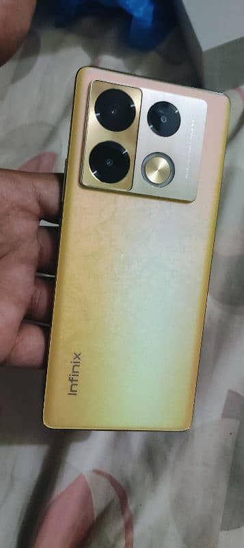 INFINIX NOT 40 PRO 1