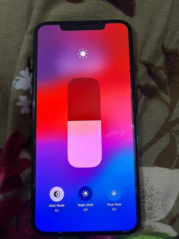 iphone XS max PTA APPROVED WITH BOX 256 gb 5