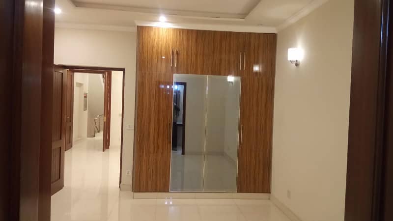 1 Kanal Modern Design Double Unit House For Sale In Sui Gas Society Near To DHA Phase 5 Lahore. 32