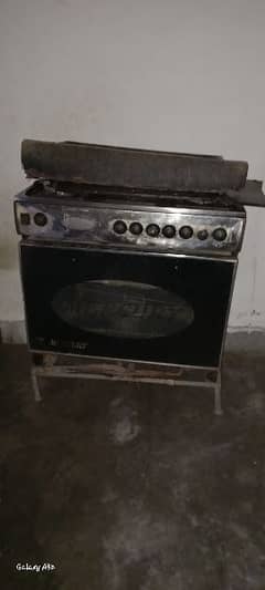 Stove 5 Burnels plus Oven 0