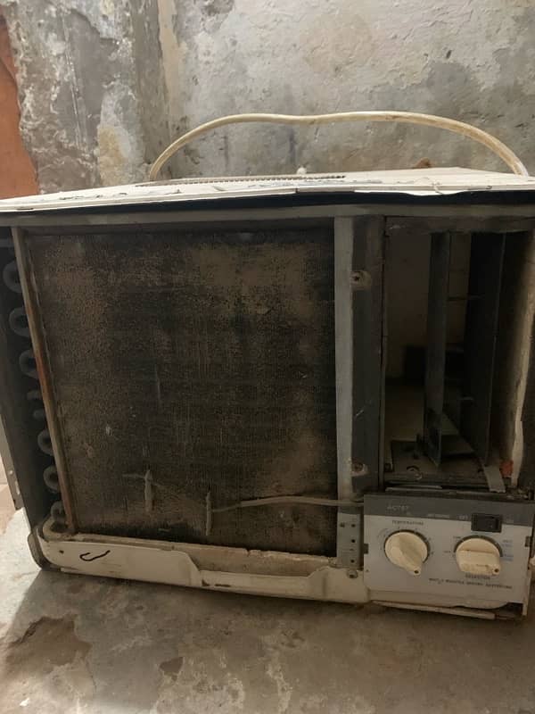 window ac 0.75 for sale need money 1