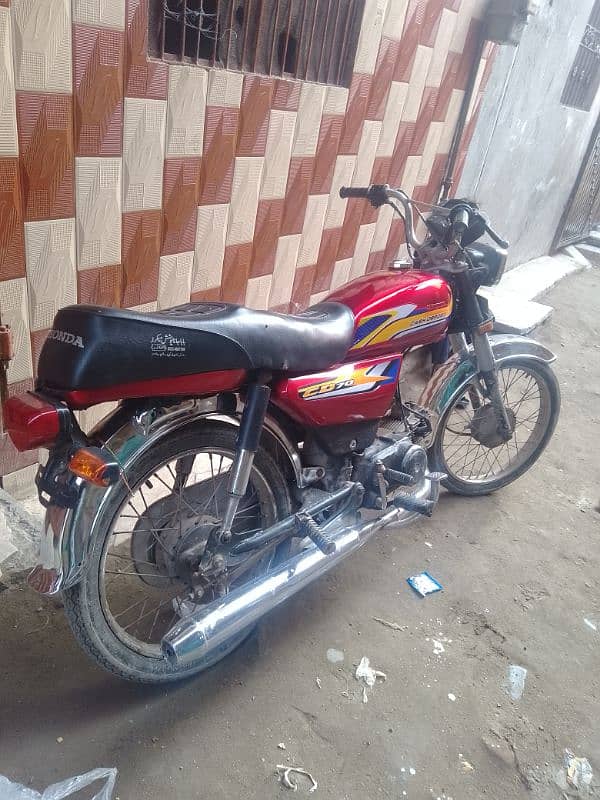 Honda 70 urgent sale 6 modal read description 0