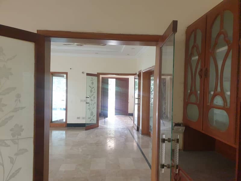 1 Kanal Beautiful House Available For Rent In Z Block DHA Phase 3 Lahore 0