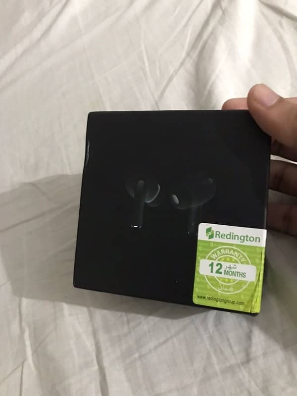 Selling My Airpods Pro Black 1