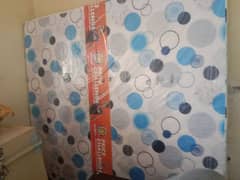 life time foam dura is very good condition is brand new