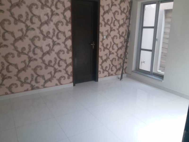 1 Kanal Modern Design Double Unit House For Sale In HBFC Socitey Near To DHA Phase 5 Lahore. 21