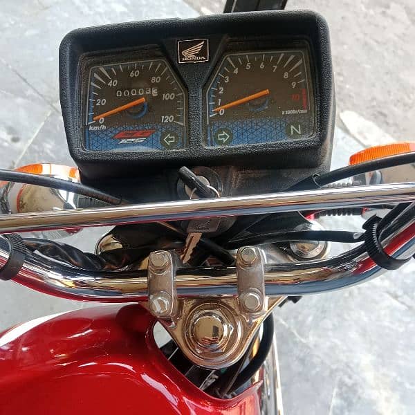 Honda CG 125 Zero Metar 2