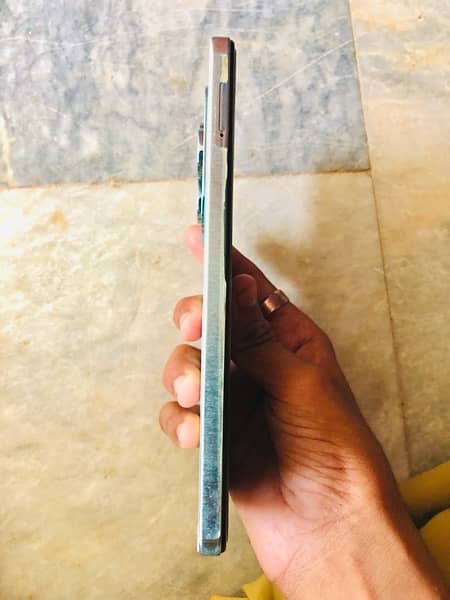 infinix hot 40 pro 16/256 gb 3