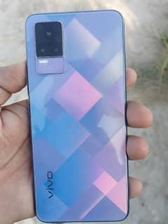 vivo v21e with full box