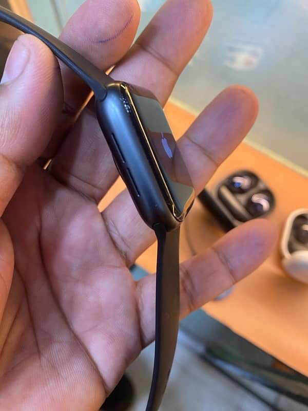 APPLE WATCH SERIES 5 NIKE EDITION 9/10 CONDITION 3