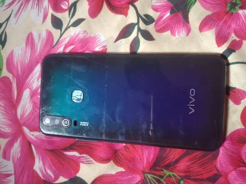 vivo y17  8/256 2