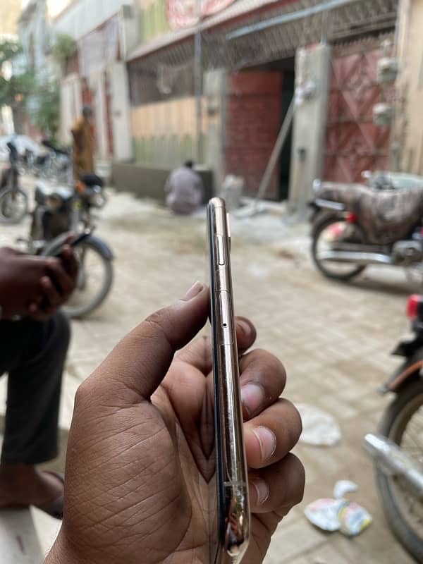 iPhone XS pta approved 3