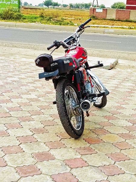 2021 model 125 self start new condition 1