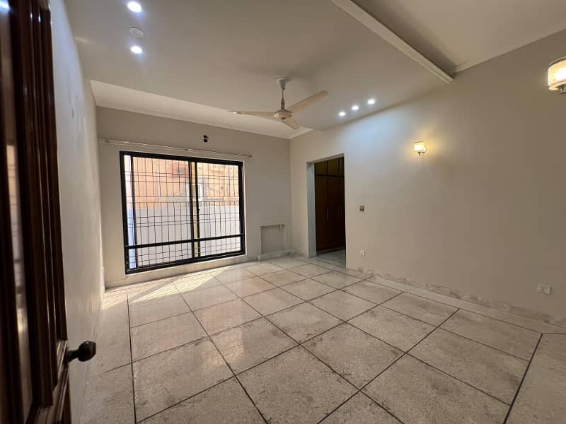 1 Kanal Beautiful House Available For Rent In W Block DHA Phase 3 Lahore 13