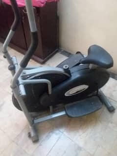 Elliptical machine/exercise machine/bicycle