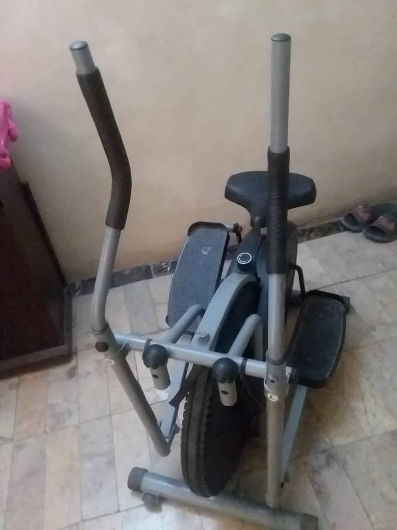 Elliptical machine/exercise machine/bicycle 1