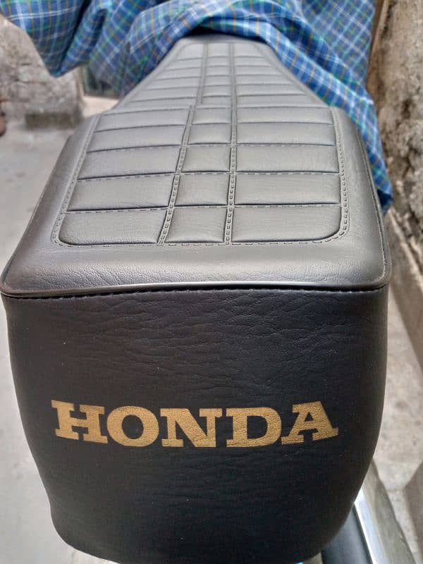 honda 125 well quality seat 2