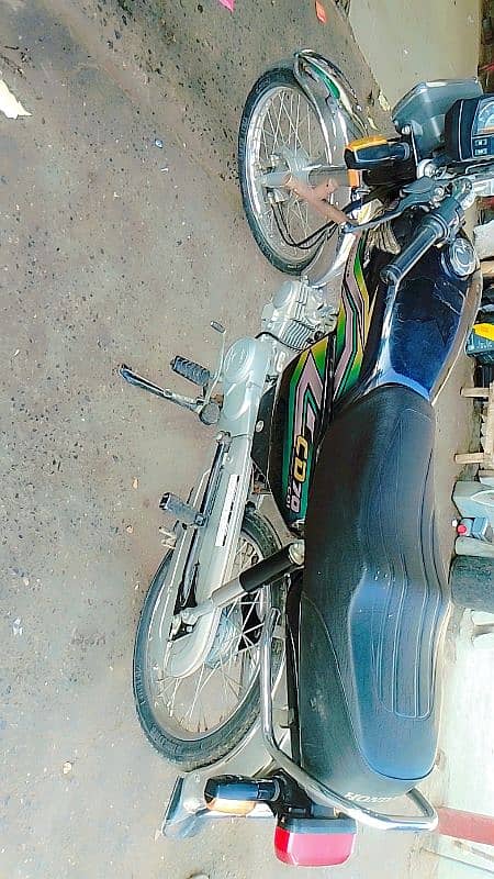 Honda cd70 look like new 2