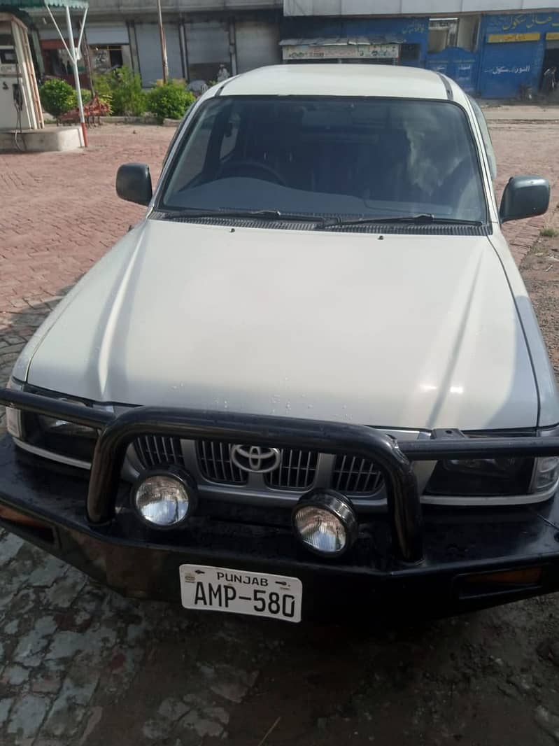 Toyota Hilux 2004 6