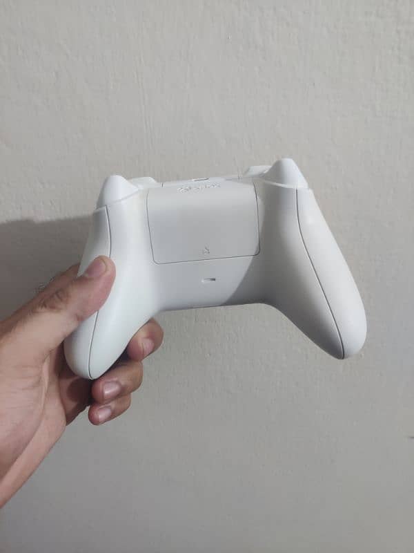 Xbox series s original controller 2