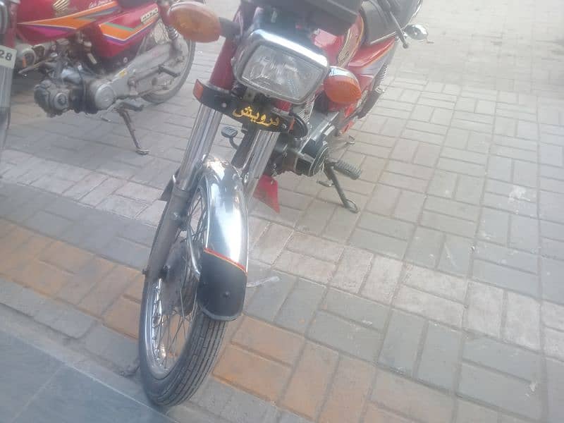 95000 / honda 125 2011 model 2