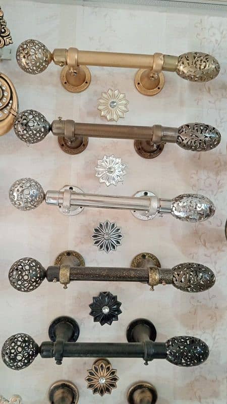 Curtain Rods and Curtain Accessories For Sale 3