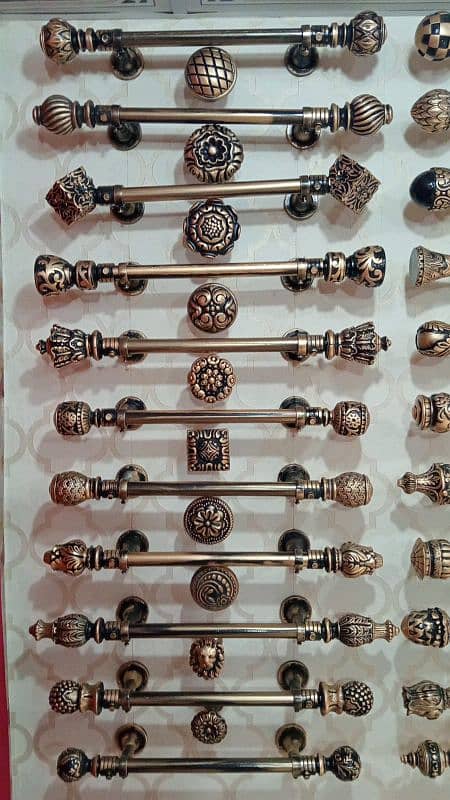 Curtain Rods and Curtain Accessories For Sale 5