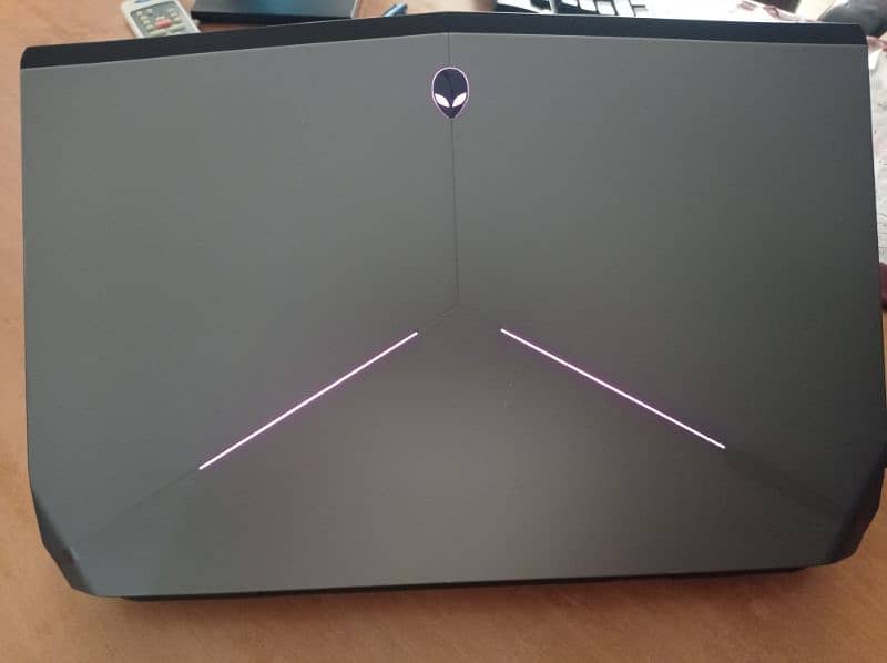 Dell Alienware 17 r3 Core i7-6820HK GTX 980M DDR5 3