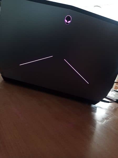 Dell Alienware 17 r3 Core i7-6820HK GTX 980M DDR5 4