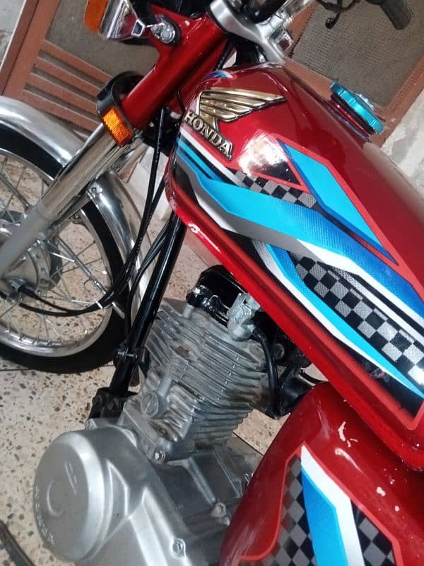 Honda cg 125  special number 6464 5